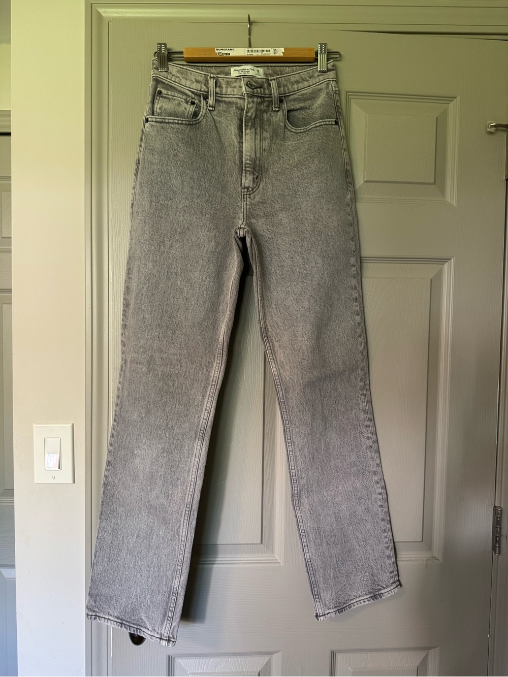 Abercrombie & Fitch Light Gray High-Rise Straight Leg Jeans